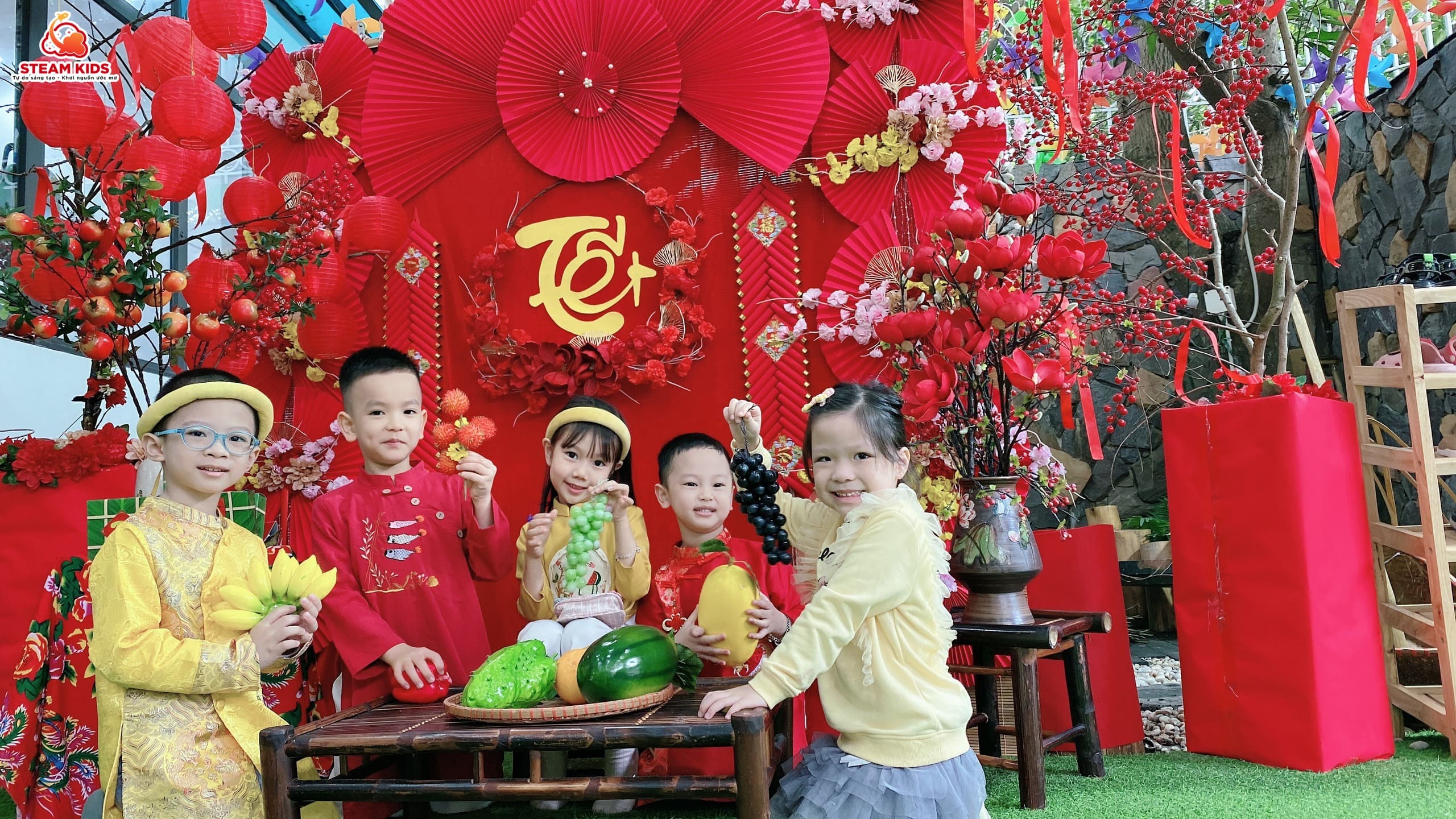 VUI ĐÓN TẾT - GẮN KẾT YÊU THƯƠNG VUI ĐÓN TẾT - GẮN KẾT YÊU THƯƠNG - Trường Mầm Non STEAM KIDS