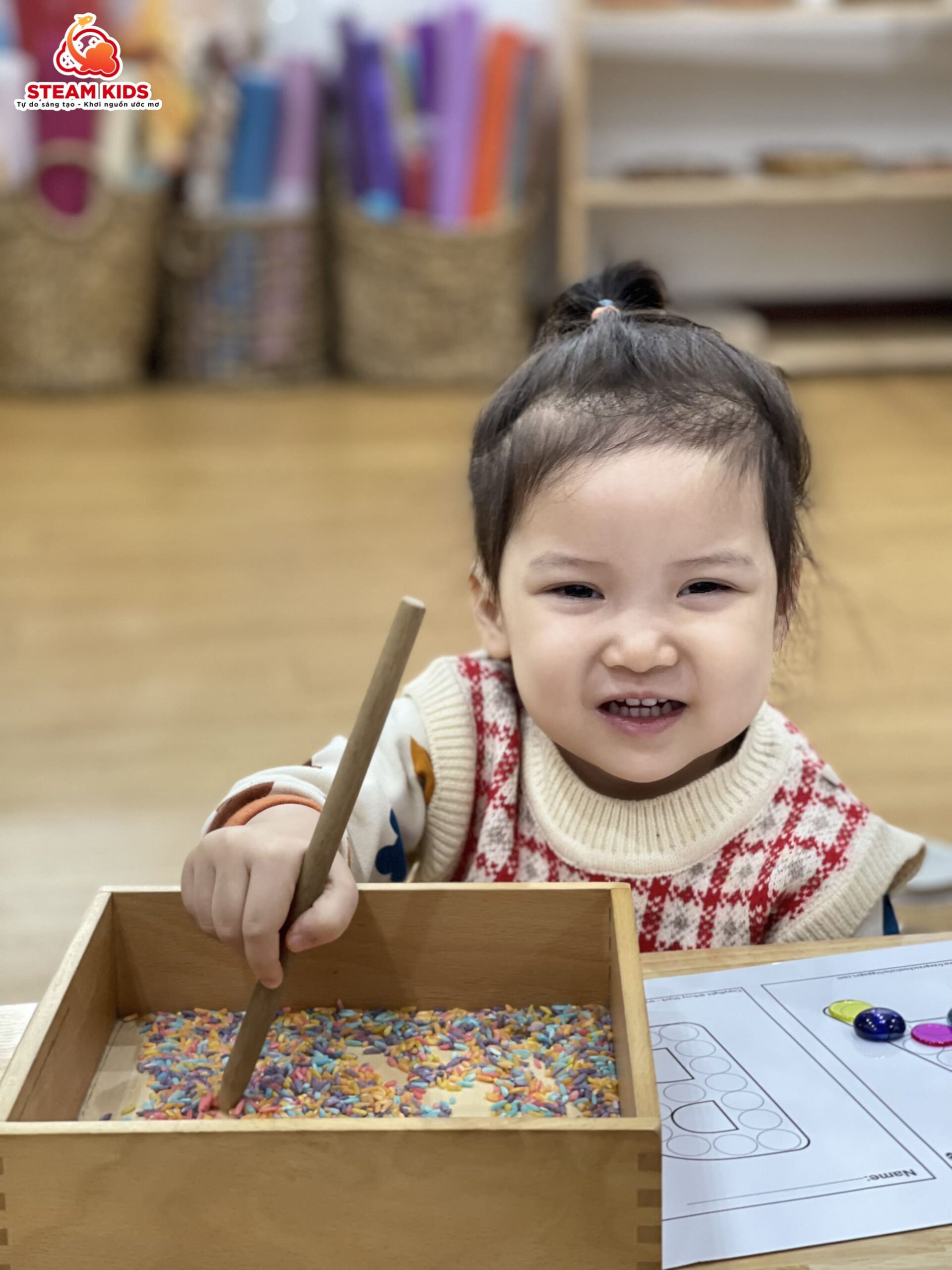 HOẠT ĐỘNG REGGIO SÁNG TẠO CHỮ CÁI - Trường Mầm Non STEAM KIDS
