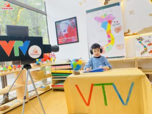 HOẠT ĐỘNG TRẢI NGHIỆM: BÉ LÀM BIÊN TẬP VIÊN - Trường Mầm Non STEAM KIDS