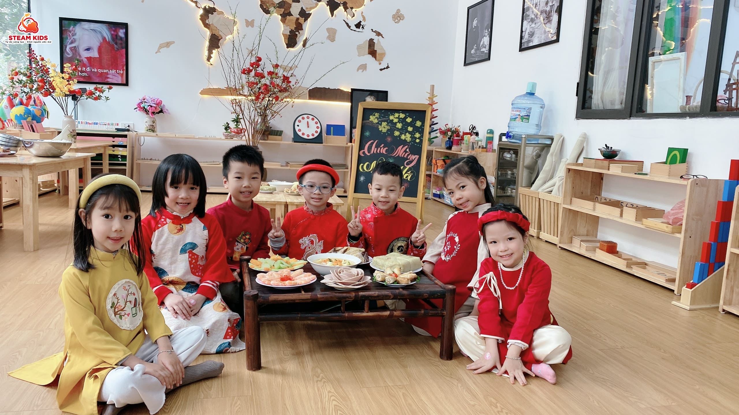 SUM VẦY BỮA CƠM TẤT NIÊN CUỐI NĂM - Trường Mầm Non STEAM KIDS