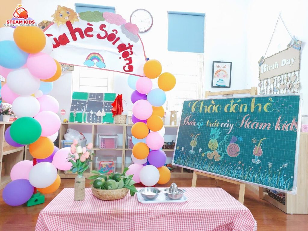 CHÀO ĐÓN HÈ - CÙNG LÀM NƯỚC ÉP TRÁI CÂY CHÀO ĐÓN HÈ - CÙNG LÀM NƯỚC ÉP TRÁI CÂY - Trường Mầm Non STEAM KIDS