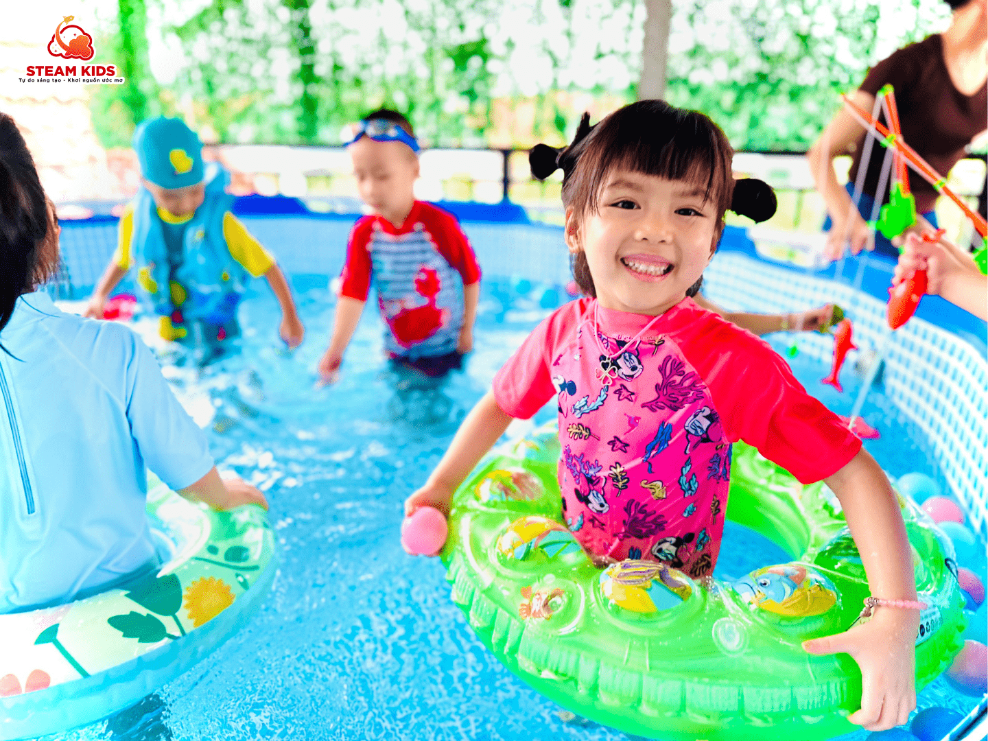 WELCOME TO STEAMKIDS' SWIMMING POOL WELCOME TO STEAMKIDS' SWIMMING POOL - Trường Mầm Non STEAM KIDS