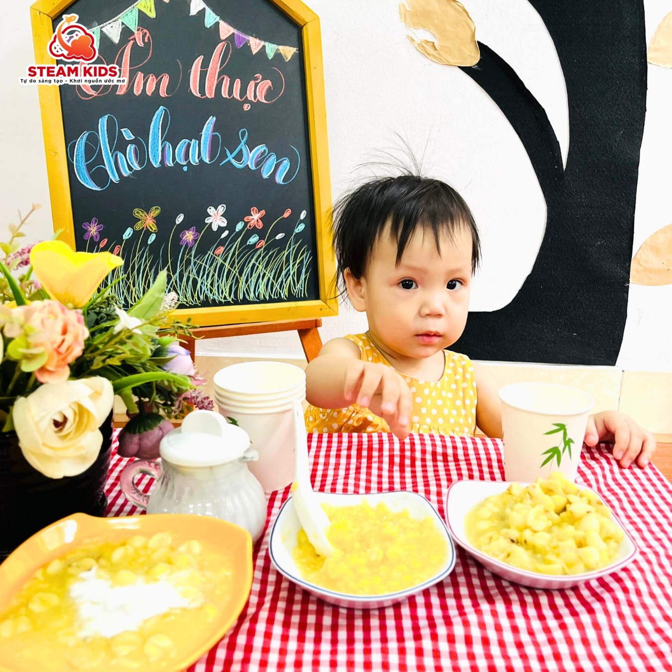 ẨM THỰC CHÈ SEN - STEAM 8 ẨM THỰC CHÈ SEN - STEAM 8 - Trường Mầm Non STEAM KIDS