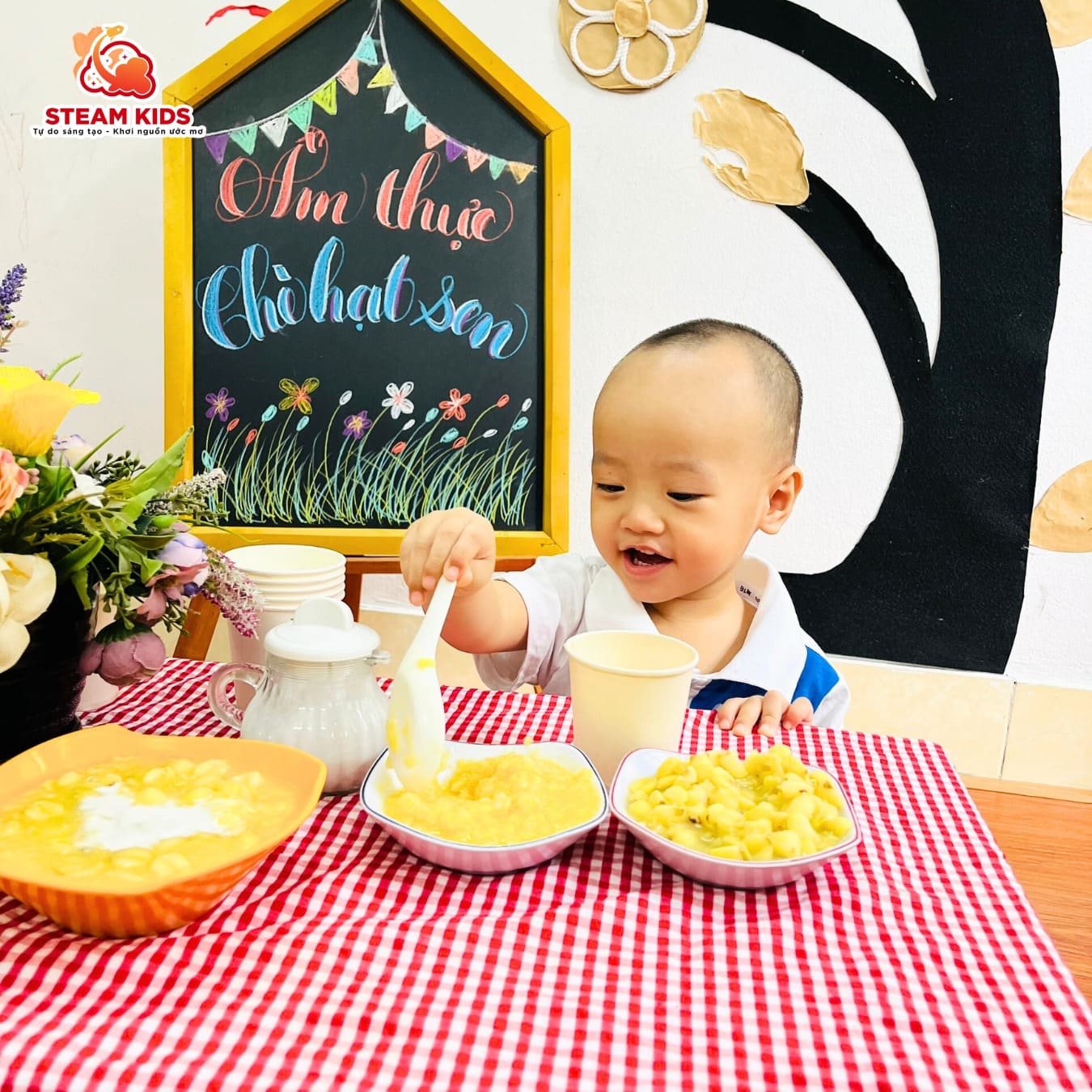 ẨM THỰC CHÈ SEN - STEAM 8 ẨM THỰC CHÈ SEN - STEAM 8 - Trường Mầm Non STEAM KIDS
