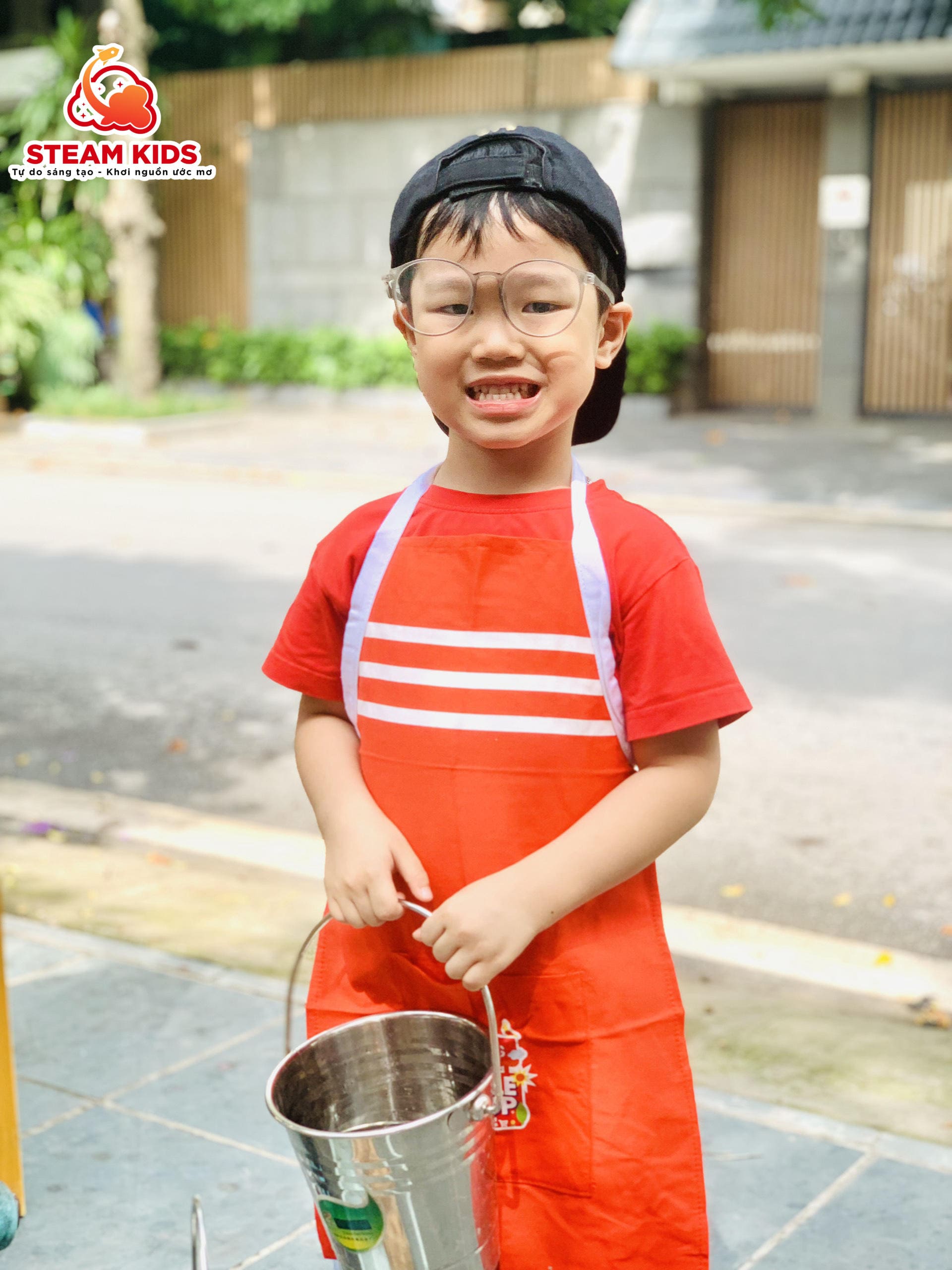 “TIỆM RỬA XE CỦA BIỆT ĐỘI TÍ HON STEAM KIDS” “TIỆM RỬA XE CỦA BIỆT ĐỘI TÍ HON STEAM KIDS” - Trường Mầm Non STEAM KIDS