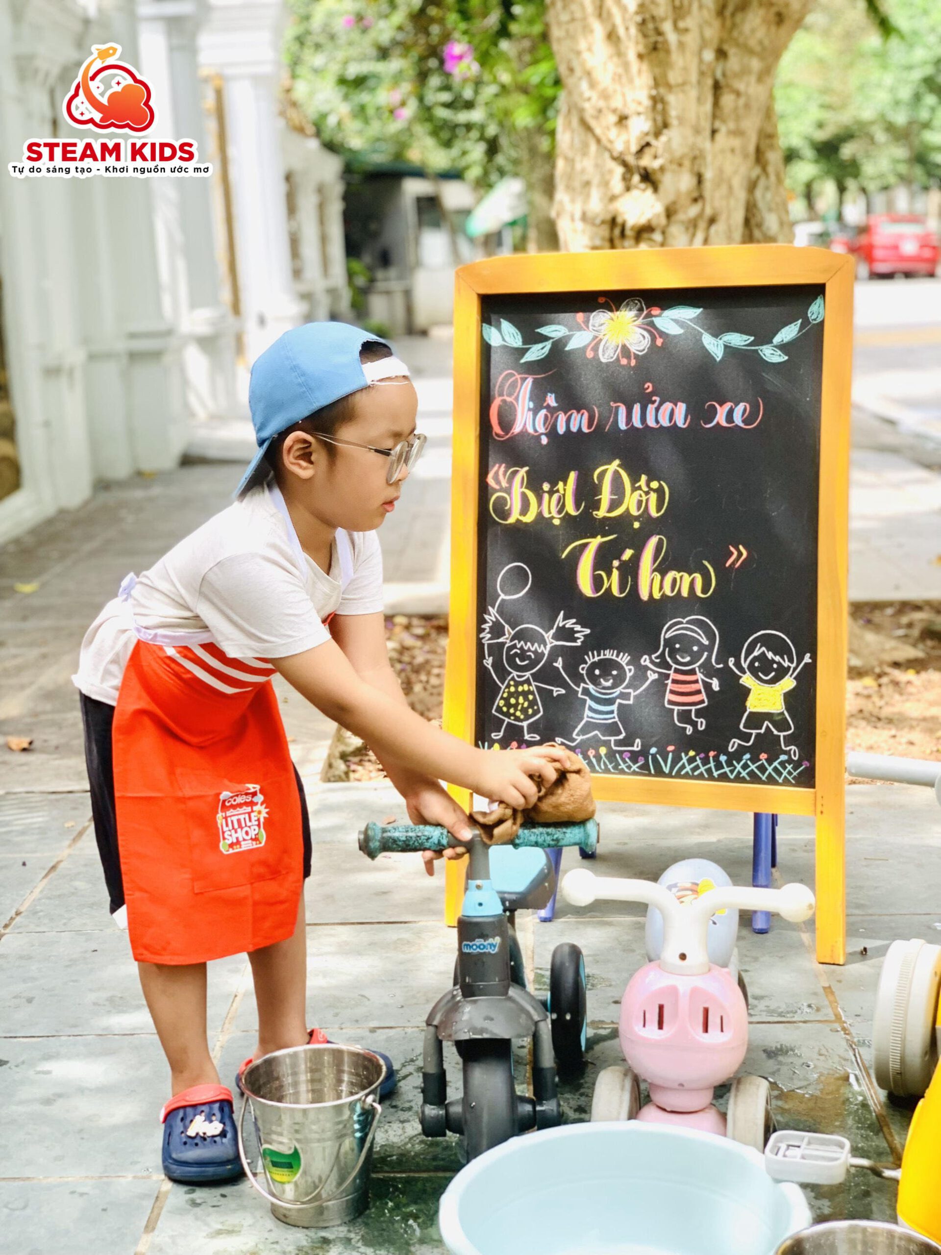 “TIỆM RỬA XE CỦA BIỆT ĐỘI TÍ HON STEAM KIDS” “TIỆM RỬA XE CỦA BIỆT ĐỘI TÍ HON STEAM KIDS” - Trường Mầm Non STEAM KIDS