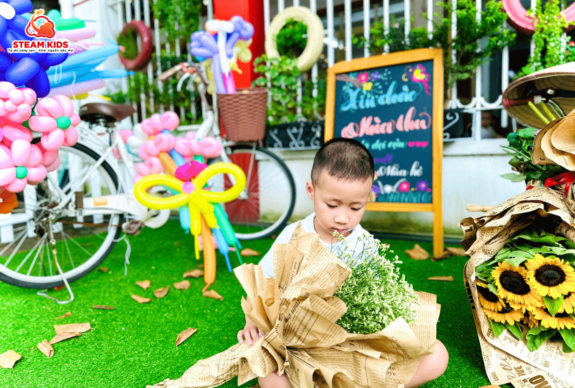 XIN CHÀO MÙA THU XIN CHÀO MÙA THU - Trường Mầm Non STEAM KIDS