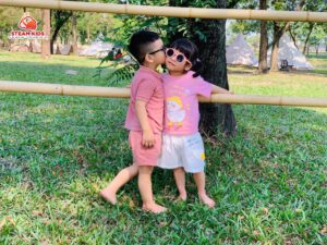 HOẠT ĐỘNG NGOÀI TRỜI MỖI NGÀY, BÉ CON MÊ SAY KHÁM PHÁ - Trường Mầm Non STEAM KIDS