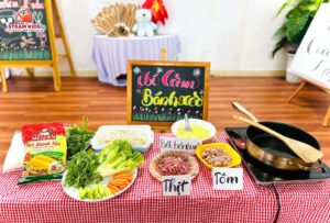 ẨM THỰC: CÙNG BÉ LÀM BÁNH XÈO - Trường Mầm Non STEAM KIDS