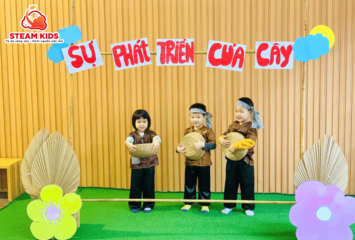 KHÁM PHÁ KHOA HỌC: “SỰ PHÁT TRIỂN CỦA CÂY” KHÁM PHÁ KHOA HỌC: “SỰ PHÁT TRIỂN CỦA CÂY” - Trường Mầm Non STEAM KIDS