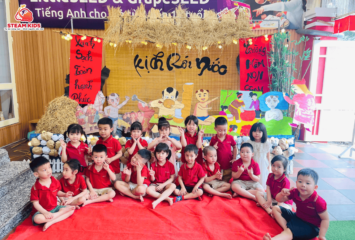 KỊCH “MÚA RỐI NƯỚC” - CHÀO MỪNG 50 NĂM GIẢI PHÓNG MIỀN NAM 30/4 - Trường Mầm Non STEAM KIDS