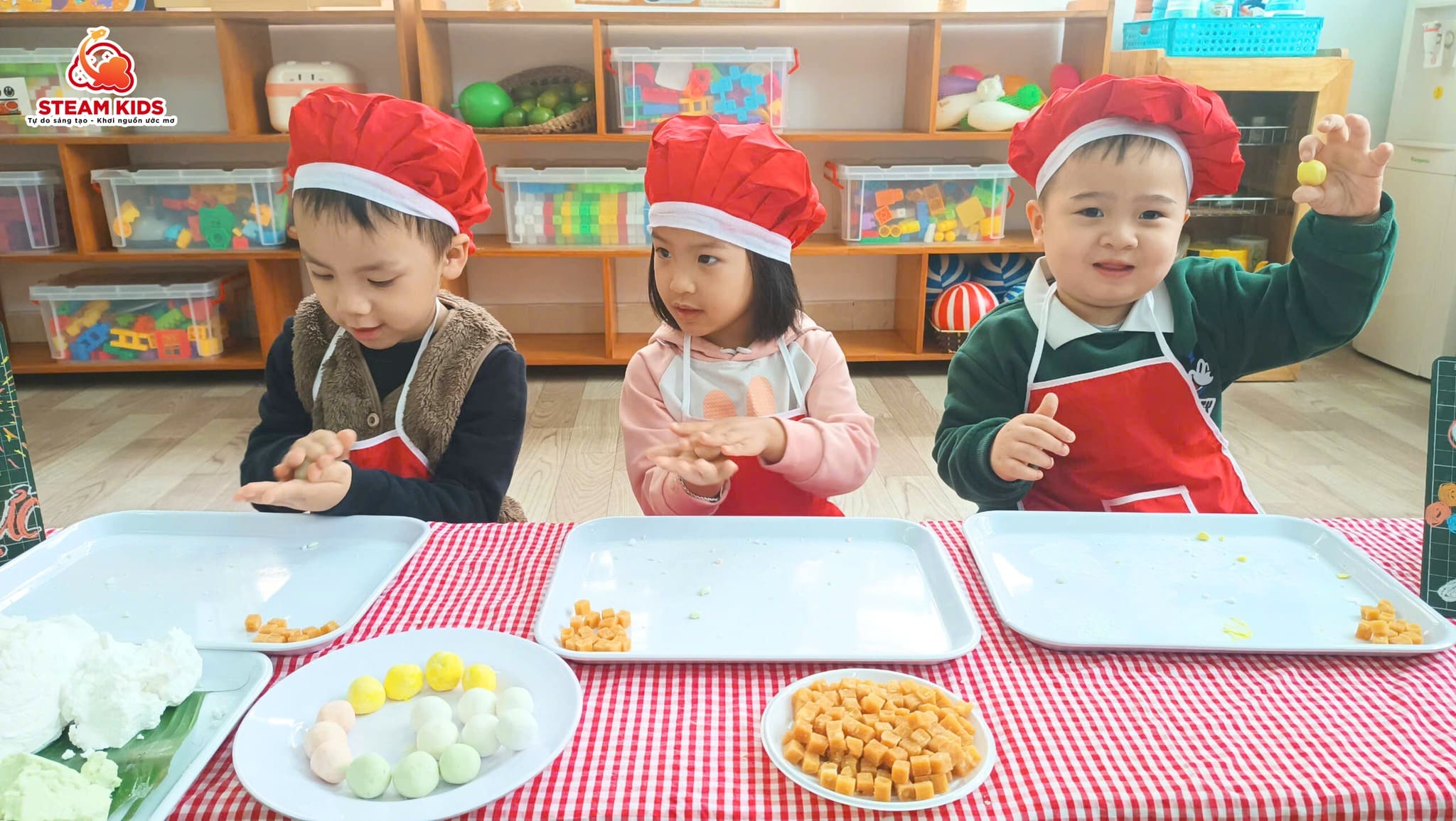 TẾT HÀN THỰC - BÉ LÀM BÁNH TRÔI, BÁNH CHAY TẾT HÀN THỰC - BÉ LÀM BÁNH TRÔI, BÁNH CHAY - Trường Mầm Non STEAM KIDS