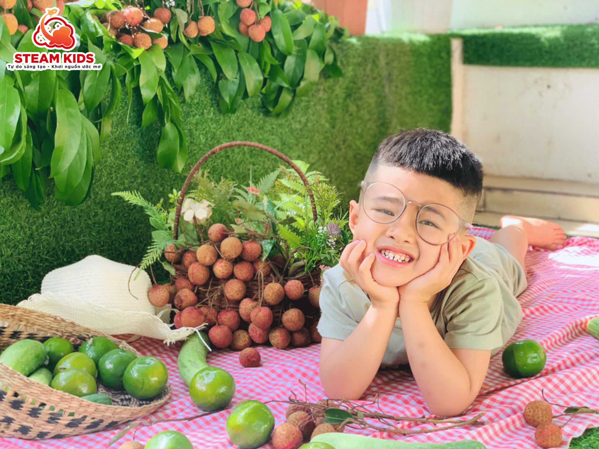 “MÙA HẠ VẢI SANG” – CHÀO HÈ RỘN RÀNG CÙNG CÁC BẠN NHỎ STEAMKIDS - Trường Mầm Non STEAM KIDS