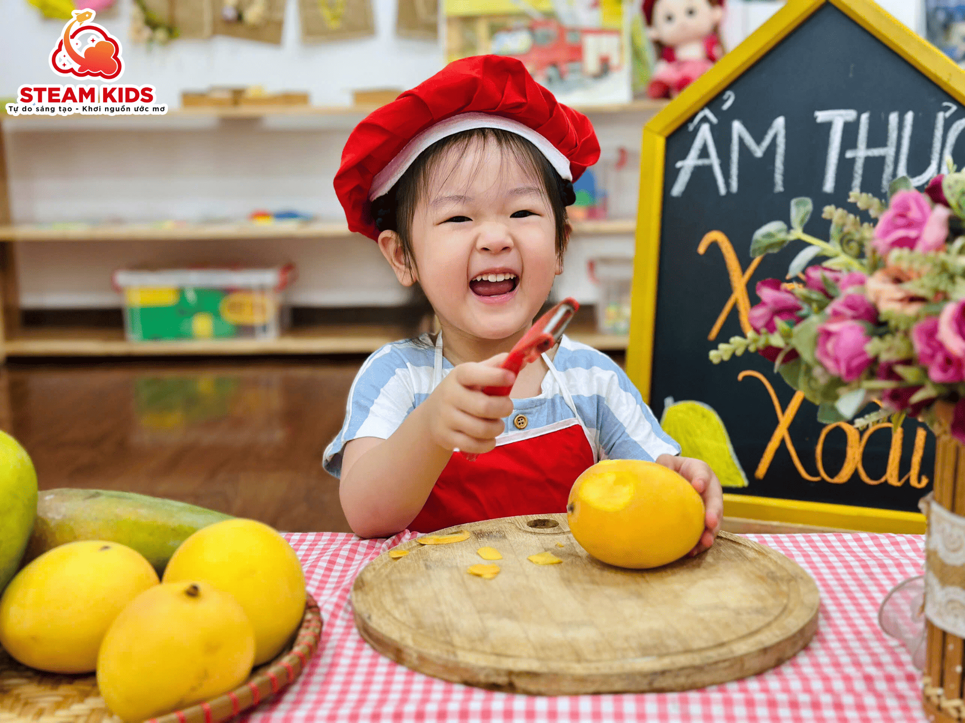 CÙNG BÉ LÀM MÓN XÔI XOÀI NGON TUYỆT - Trường Mầm Non STEAM KIDS