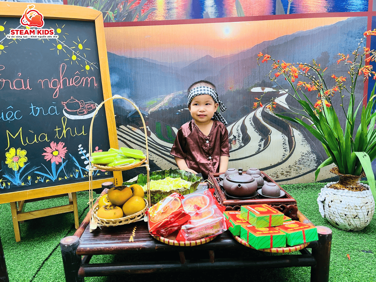 TIỆC TRÀ MÙA THU CỦA CÁC BẠN NHỎ LỚP STEAM 13 - Trường Mầm Non STEAM KIDS