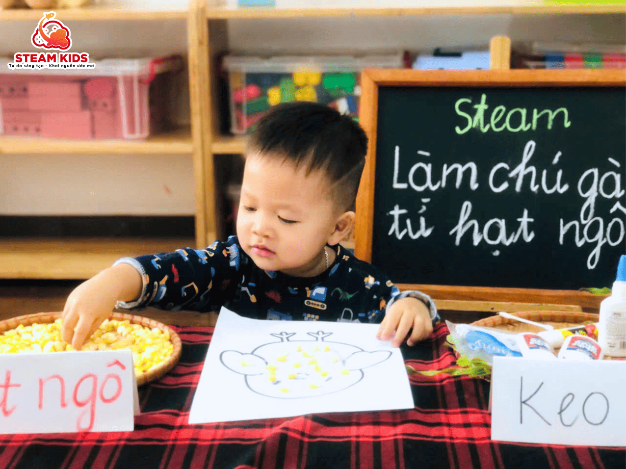 STEAM TIME – CÙNG BÉ LÀM CON GÀ TỪ HẠT NGÔ - Trường Mầm Non STEAM KIDS