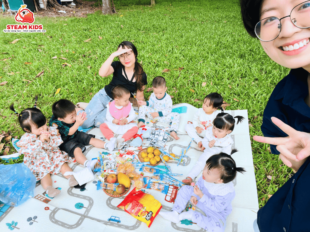 MỘT NGÀY PICNIC THẬT VUI CỦA CÁC BÉ LỚP STEAM 3 MỘT NGÀY PICNIC THẬT VUI CỦA CÁC BÉ LỚP STEAM 3 - Trường Mầm Non STEAM KIDS