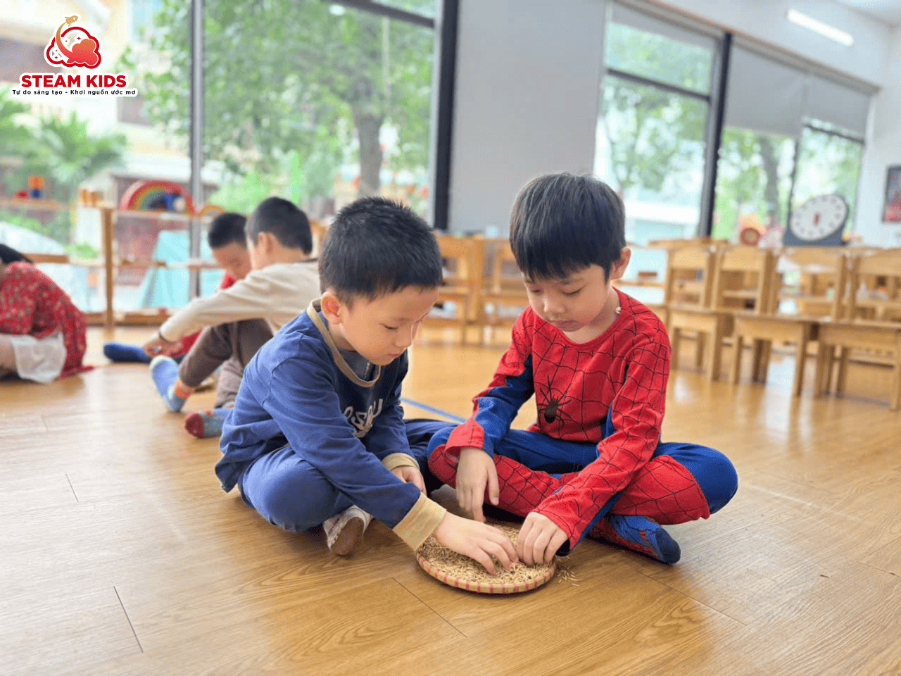 KỊCH BÓNG “GẠO NẾP – GẠO TẺ” & HÀNH TRÌNH KHÁM PHÁ HẠT GẠO CỦA CÁC BẠN STEAM 16 KỊCH BÓNG “GẠO NẾP – GẠO TẺ” & HÀNH TRÌNH KHÁM PHÁ HẠT GẠO CỦA CÁC BẠN STEAM 16 - Trường Mầm Non STEAM KIDS