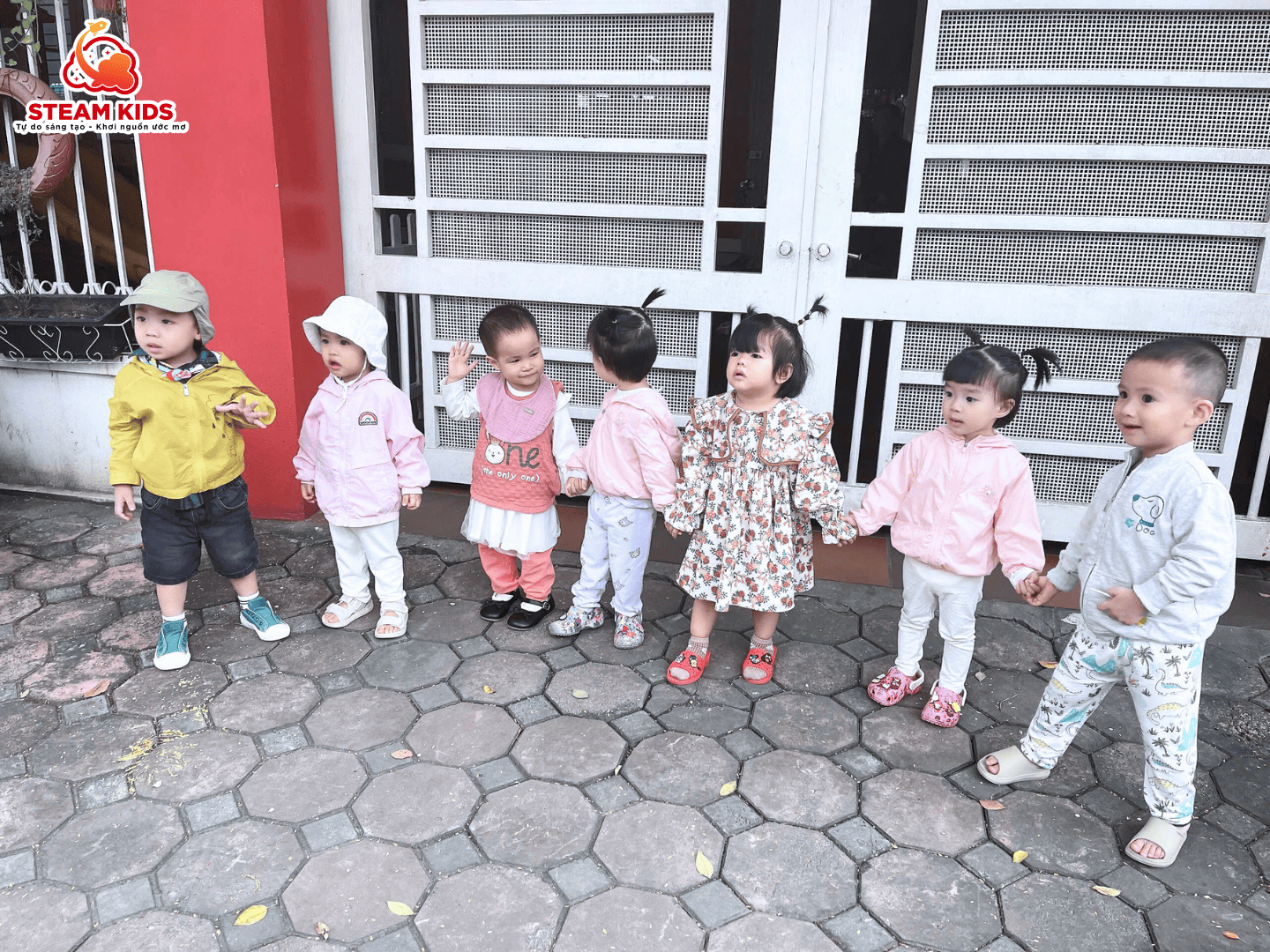 MỘT NGÀY PICNIC THẬT VUI CỦA CÁC BÉ LỚP STEAM 3 MỘT NGÀY PICNIC THẬT VUI CỦA CÁC BÉ LỚP STEAM 3 - Trường Mầm Non STEAM KIDS