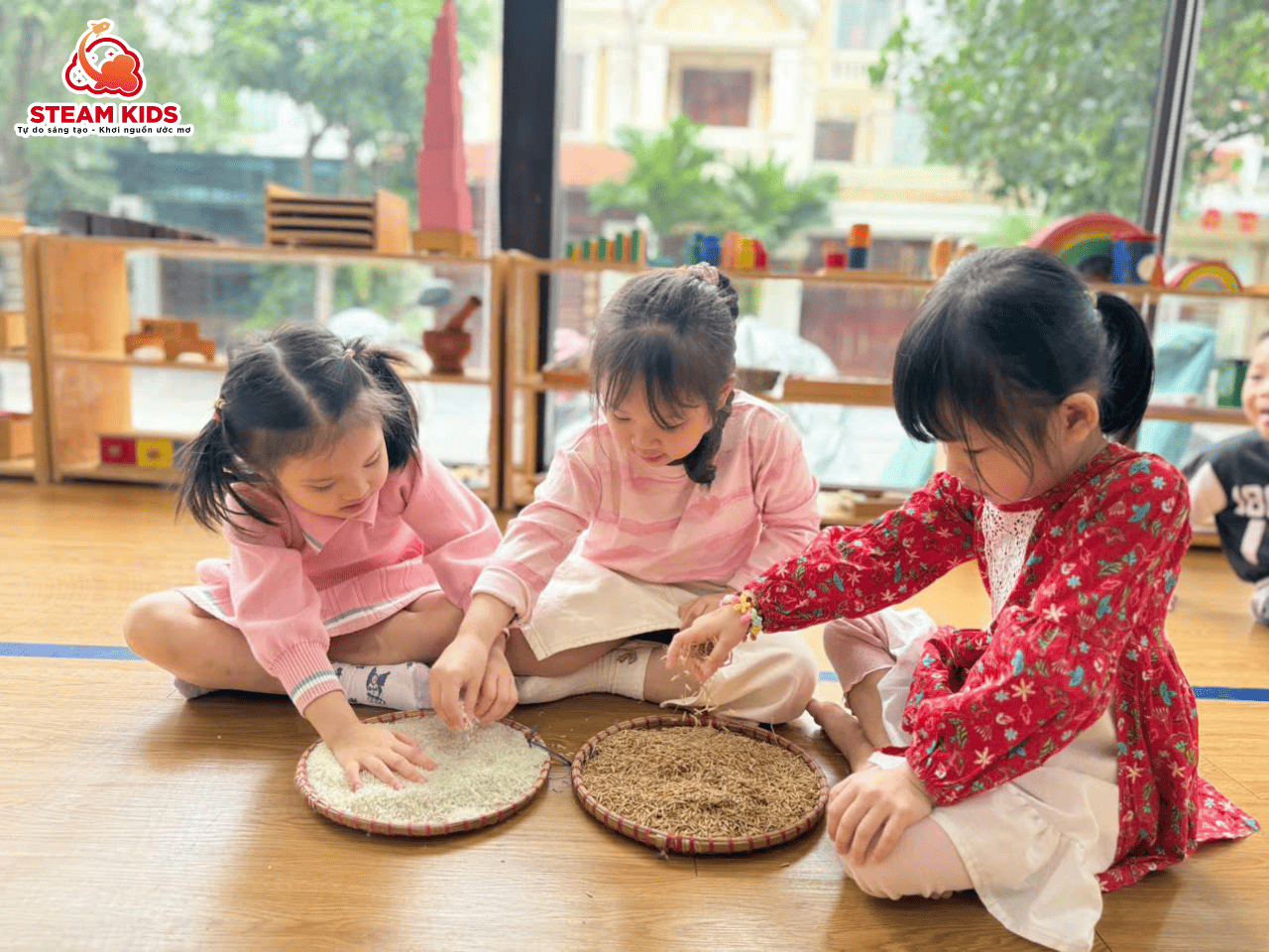 KỊCH BÓNG “GẠO NẾP – GẠO TẺ” & HÀNH TRÌNH KHÁM PHÁ HẠT GẠO CỦA CÁC BẠN STEAM 16 - Trường Mầm Non STEAM KIDS