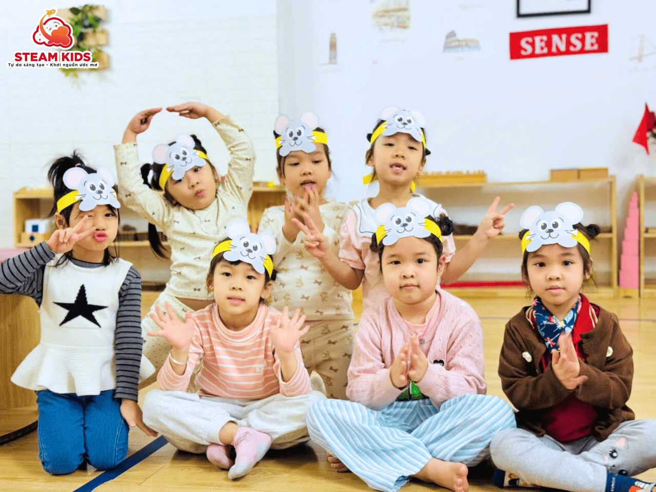 CUỘC THI “ĐUA THUYỀN TRÊN CẠN” – STEAM 5 KHỞI ĐỘNG HẾT CÔNG SUẤT! CUỘC THI “ĐUA THUYỀN TRÊN CẠN” – STEAM 5 KHỞI ĐỘNG HẾT CÔNG SUẤT! - Trường Mầm Non STEAM KIDS